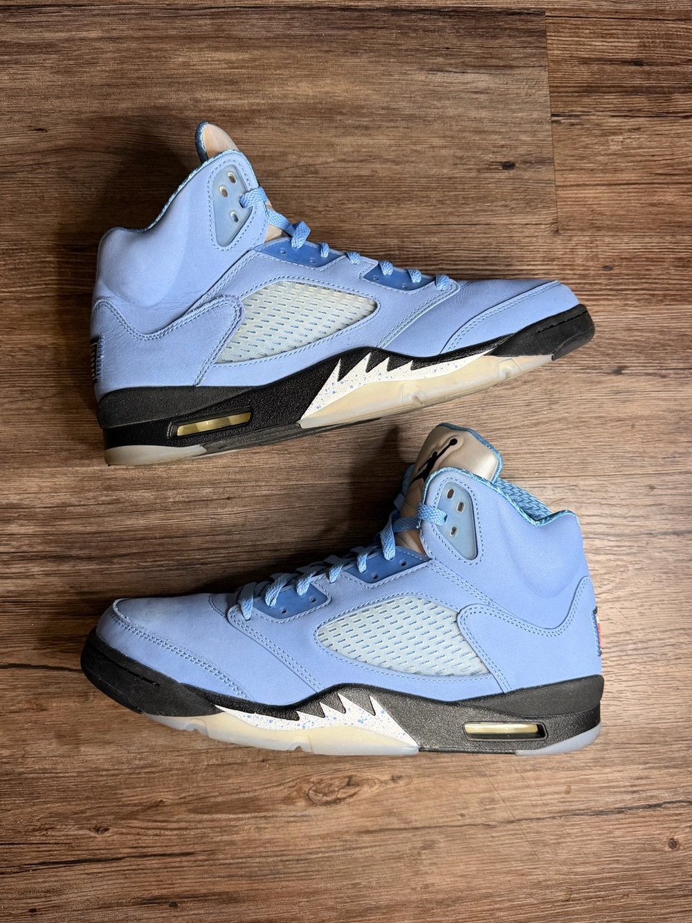 Jordan 5 UNC University Blue Lightly Used No Box No Lace-locks Men’s Size 13